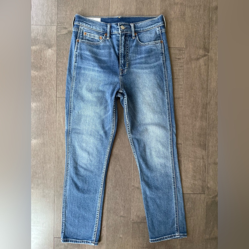 Gap vintage slim high rise jeans, medium blue, size 28